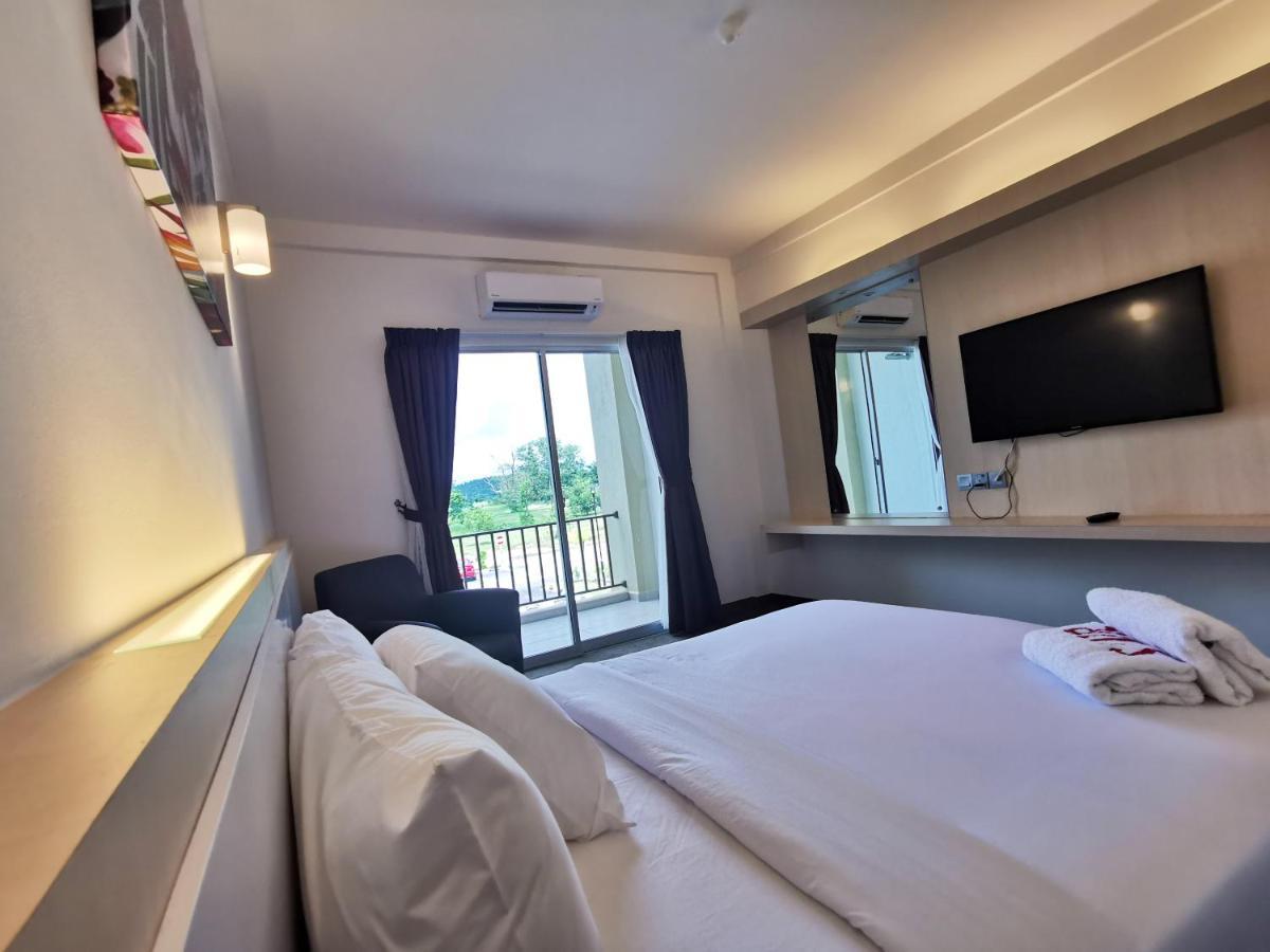 Serdang Lake View Resort Sungai Kechil Exterior foto