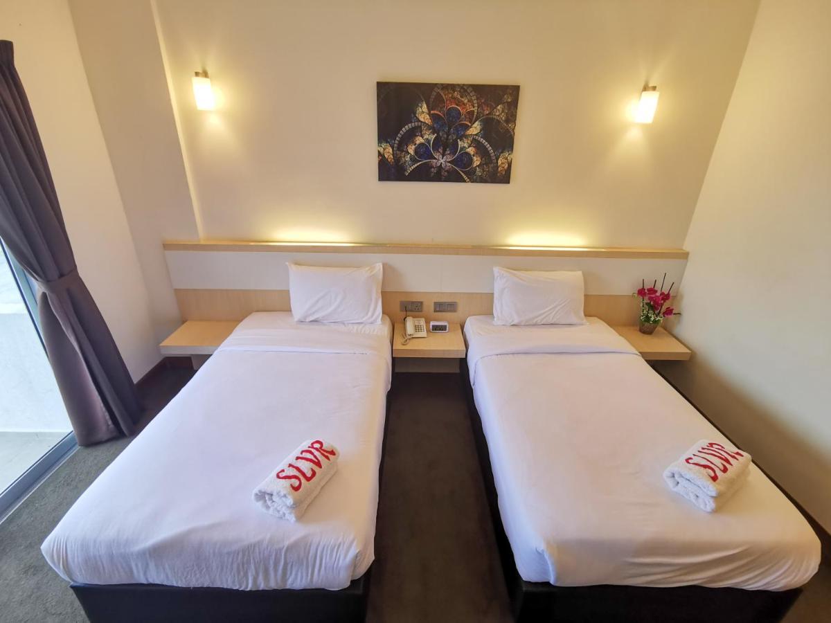 Serdang Lake View Resort Sungai Kechil Exterior foto
