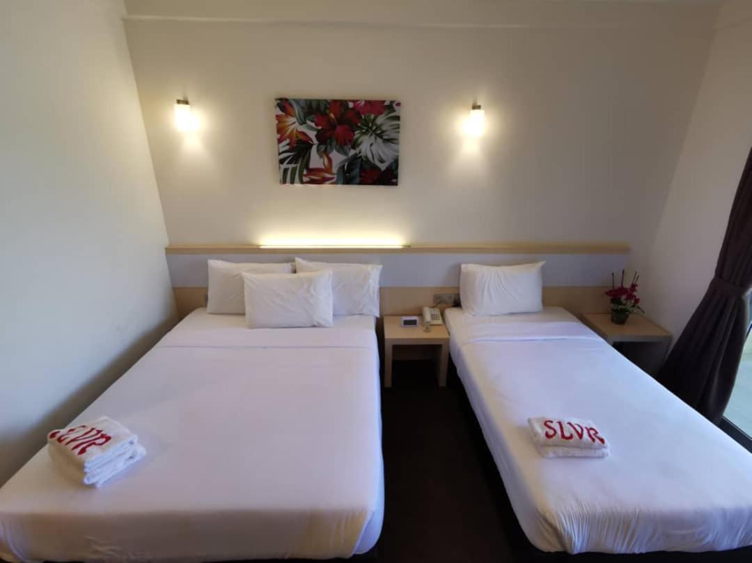 Serdang Lake View Resort Sungai Kechil Exterior foto