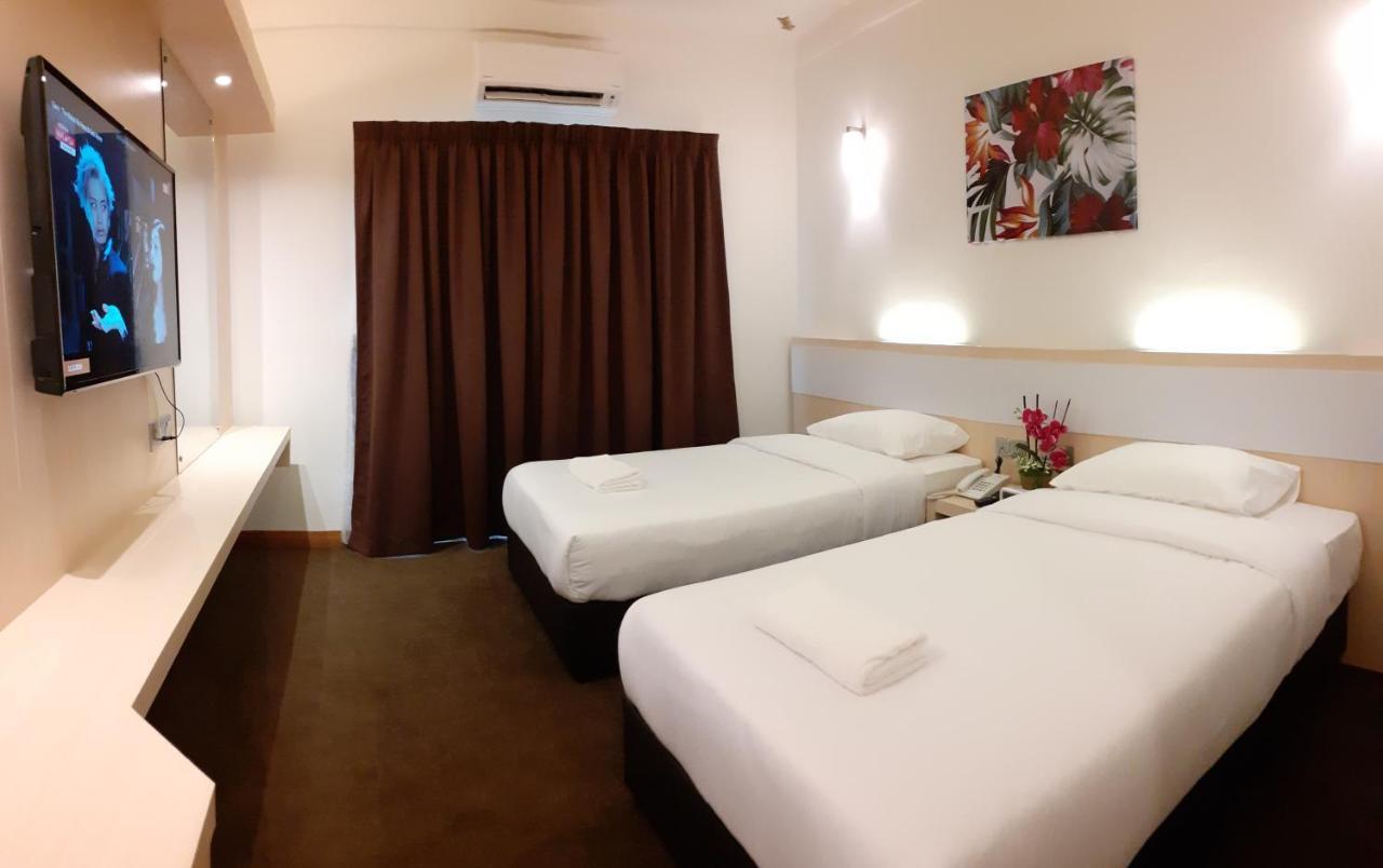 Serdang Lake View Resort Sungai Kechil Exterior foto